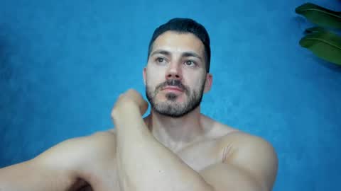 Snapshot of muscularmaster chatting on 05.15.26 muscularmaster onlyfans online show from 05.15.26