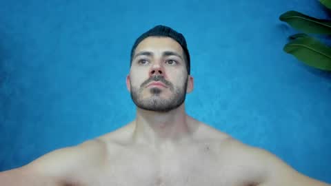 Snapshot of muscularmaster chatting on 05.18.26 muscularmaster onlyfans online show from 05.18.26
