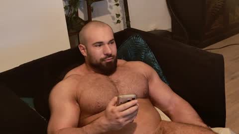 Snapshot of musculusx chatting on 04.09.26 Musculus online show from 04.09.26