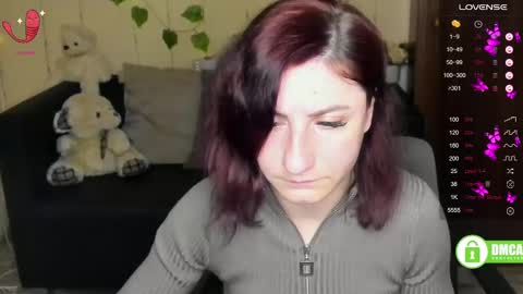 Snapshot of muse_kitty_jenia chatting on 02.09.25 Jenya online show from 02.09.25