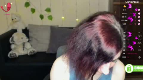 Snapshot of muse_kitty_jenia chatting on 02.10.25 Jenya online show from 02.10.25