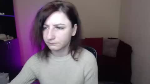 Snapshot of muse_kitty_jenia chatting on 02.18.25 Jenya online show from 02.18.25