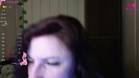 Snapshot of muse_kitty_jenia chatting on 03.12.25 Jenya online show from 03.12.25