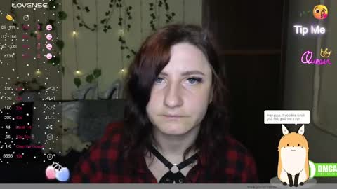 Snapshot of muse_kitty_jenia chatting on 05.19.26 Jenya online show from 05.19.26