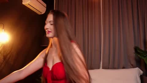 MuseSolis online show from 02.21.25