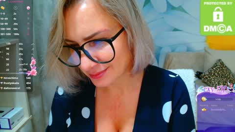 Snapshot of music_fairy chatting on 12.23.24 Lana online show from 12.23.24