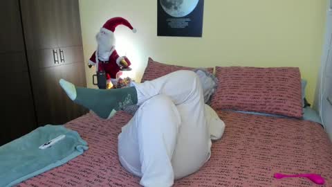 Snapshot of musicayluna chatting on 12.28.24 VALENTINA Luna online show from 12.28.24