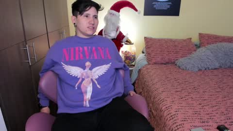 Snapshot of musicayluna chatting on 12.30.24 VALENTINA Luna online show from 12.30.24