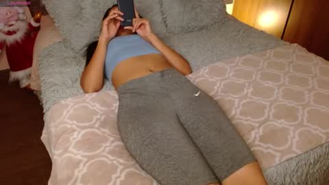 Snapshot of musicayluna chatting on 01.19.25 VALENTINA Luna online show from 01.19.25
