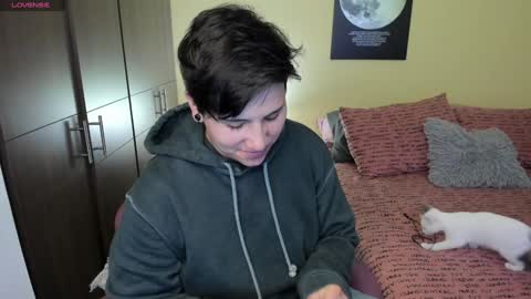 Snapshot of musicayluna chatting on 01.31.25 VALENTINA Luna online show from 01.31.25