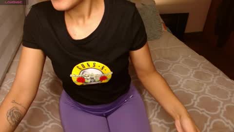Snapshot of musicayluna chatting on 02.12.25 VALENTINA Luna online show from 02.12.25