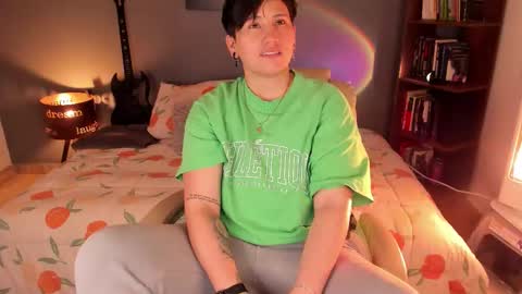 Snapshot of musicayluna chatting on 09.16.25 VALENTINA Luna online show from 09.16.25