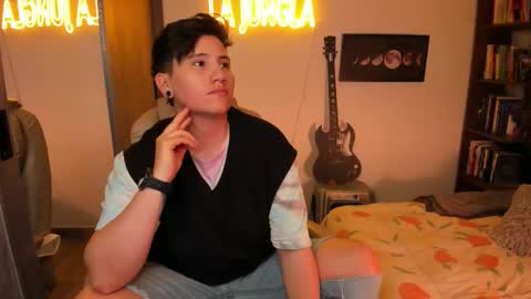 VALENTINA Luna  online show from 10.24.25