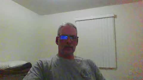 Snapshot of mustang_daddy chatting on 04.30.26 307MountainMan online show from 04.30.26