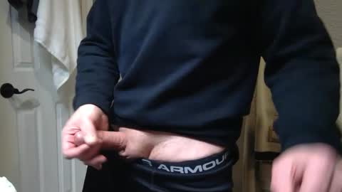 Snapshot of mutemasterbate chatting on 01.19.25 Mutual Masturbate online show from 01.19.25