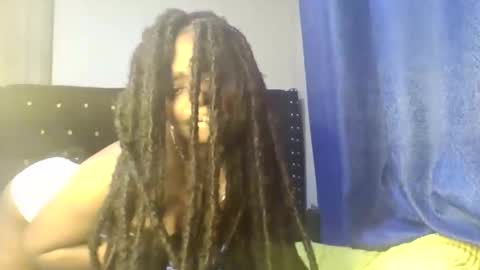 Snapshot of mwana69 chatting on 06.10.26 mwana69 online show from 06.10.26