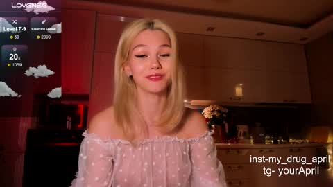 Snapshot of my_april chatting on 03.09.25 April online show from 03.09.25