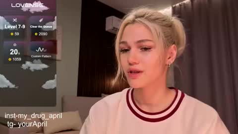 Snapshot of my_april chatting on 09.11.25 April online show from 09.11.25