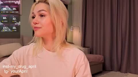 Snapshot of my_april chatting on 09.16.25 April online show from 09.16.25