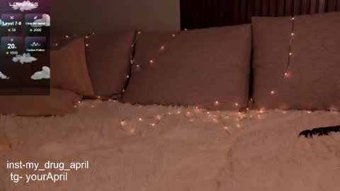 Snapshot of my_april chatting on 10.11.25 April online show from 10.11.25