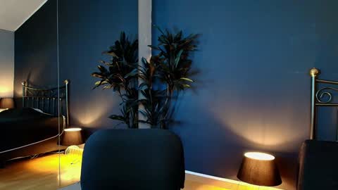 Maite online show from 01.27.25