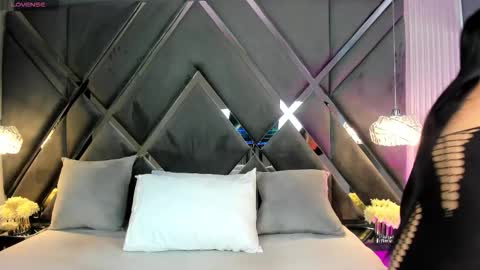 Snapshot of mya_evans chatting on 02.28.26 Mariana Evans online show from 02.28.26