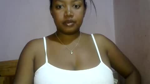 Snapshot of myahmaya chatting on 05.21.26 myahmaya online show from 05.21.26