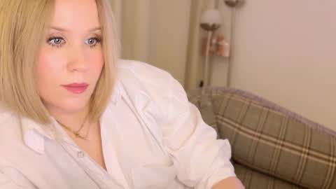 Mya-be Yours P online show from 01.04.25