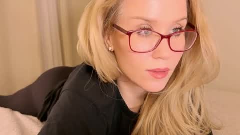 Mya-be Yours P online show from 01.14.25