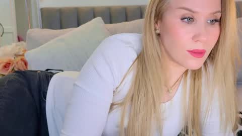 Mya-be Yours P online show from 02.09.25