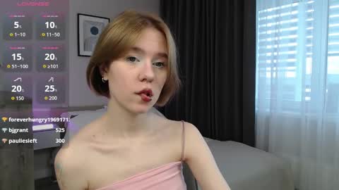 Snapshot of mybabylana chatting on 05.05.26 Lana online show from 05.05.26