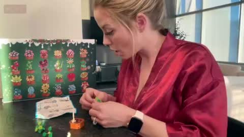 MyCookieJar online show from 12.04.25