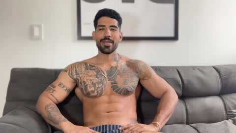 Myke esthetic online show from 01.04.25