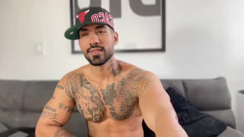 Myke esthetic online show from 02.26.25