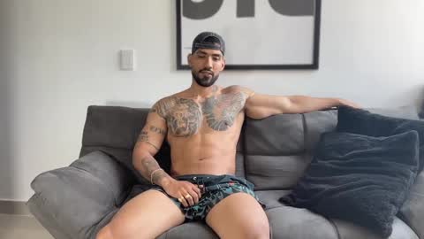 Myke esthetic online show from 03.09.25