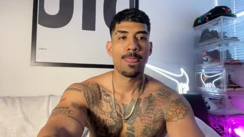 Myke esthetic online show from 09.21.25