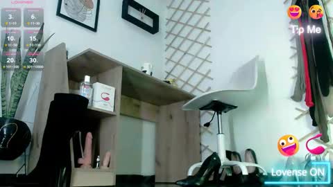 myla sarah1 online show from 11.15.25