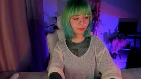 MylaFlores online show from 11.09.25