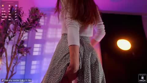 Liss Next stream December1 online show from 02.24.25