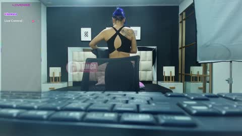 camila online show from 11.07.25