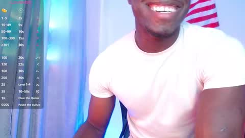 Mylo Wallace  online show from 12.02.25