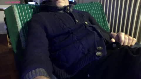 Bi sexy guy lovense hush is on private is open or password show tip if you like. online show from 01.09.26