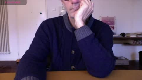 Bi sexy guy lovense hush is on private is open or password show tip if you like. online show from 04.17.26