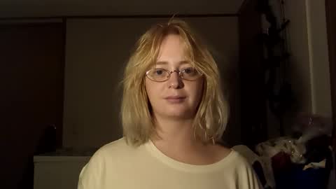 Annie Archer online show from 10.21.25