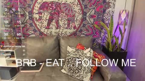 Snapshot of mysaris3 chatting on 02.12.25 S A R A online show from 02.12.25