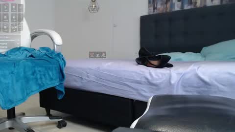 No Name online show from 01.14.25