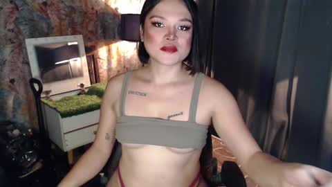 Snapshot of mysteryman_xxx chatting on 02.11.25 UR GIRL NEXTDOOR online show from 02.11.25