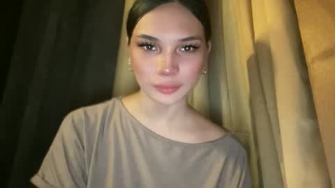 UR GIRL NEXTDOOR online show from 01.07.26