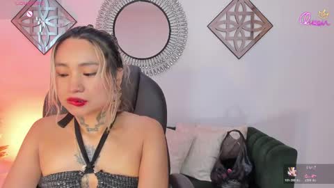 Snapshot of mystic_nova_ chatting on 04.05.26 mystic_nova_ online show from 04.05.26