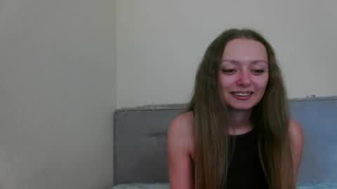 Snapshot of mysticglimmer chatting on 05.28.26 Anika online show from 05.28.26